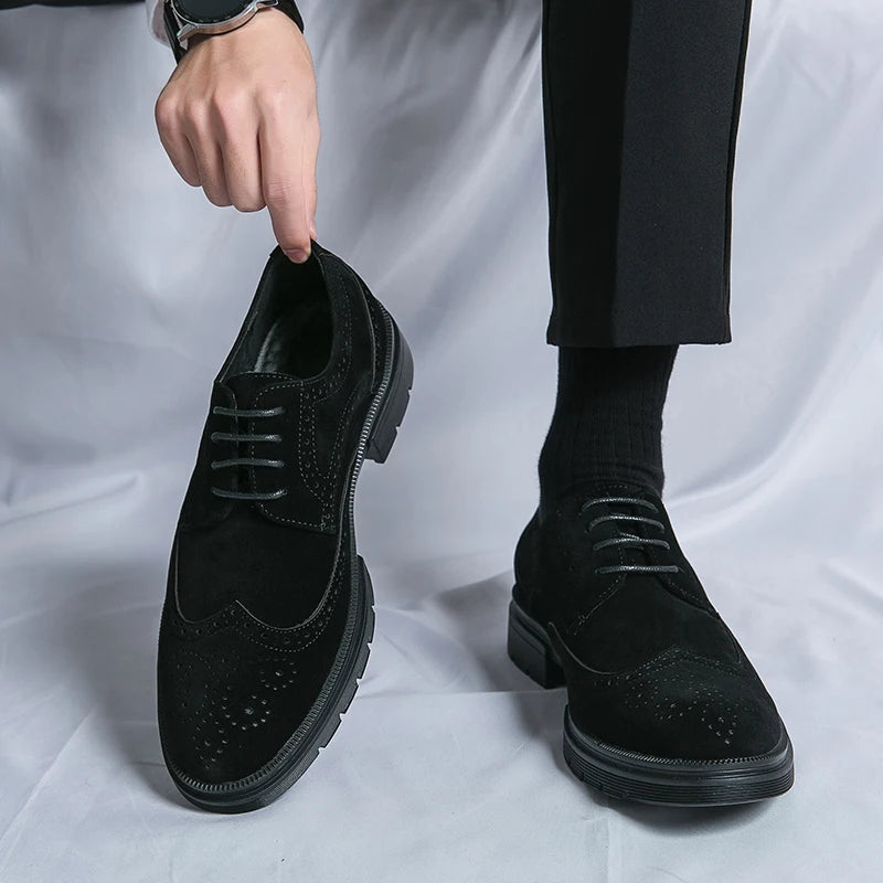 Fashion New Low Heels Pointed Suede Leather Brogue Oxford Shoes New Bussiness Thick Soled Causal Soft Daily Male Footwear Shoes