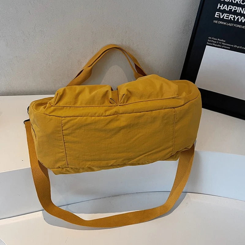 New Minimalist Hobo Bag Stylish and Large Capacity Single Shoulder Tote Bag Versatile and Lazy Hobos Bag