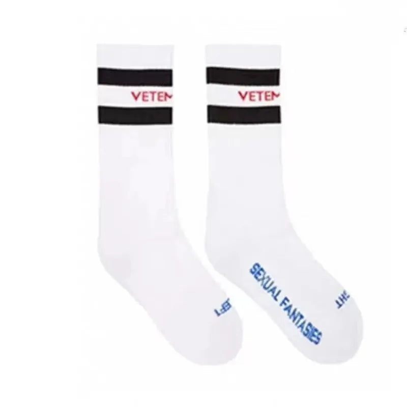 New Fashion Socks Letters Two Bars Knit Men Women Couple Socks Black White Sports Cotton Sock