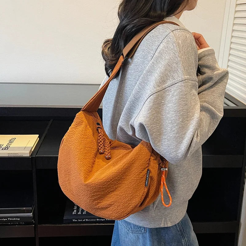 New Women Texture and Versatile Hobo Bags Large Capacity Crossbody Bags Fashion Casual Simple Storage Bags for College Students