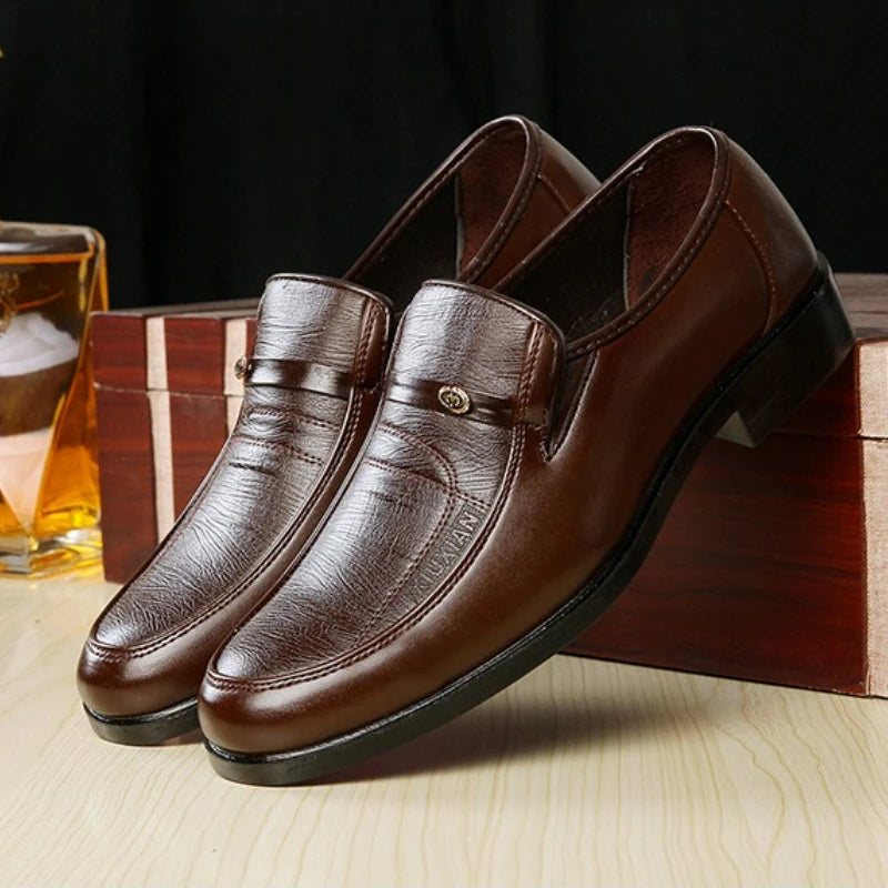 Men Leather Shoes Business Shoes Round Toe Dress Shoes Party Wedding Shoe High Quality Casual Men Loafers Work Slip-On Flat Shoe