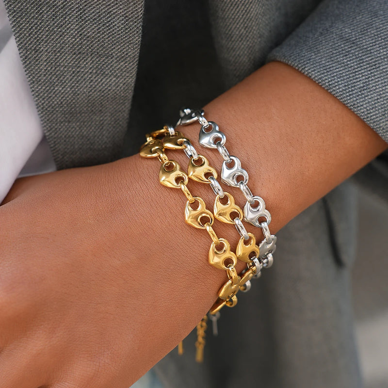 Minimalist Classic 18K Gold Color Plated Stainless Steel Two Tone Heart Button Bracelacelet Stackable - Visuel 3 | SAMAG