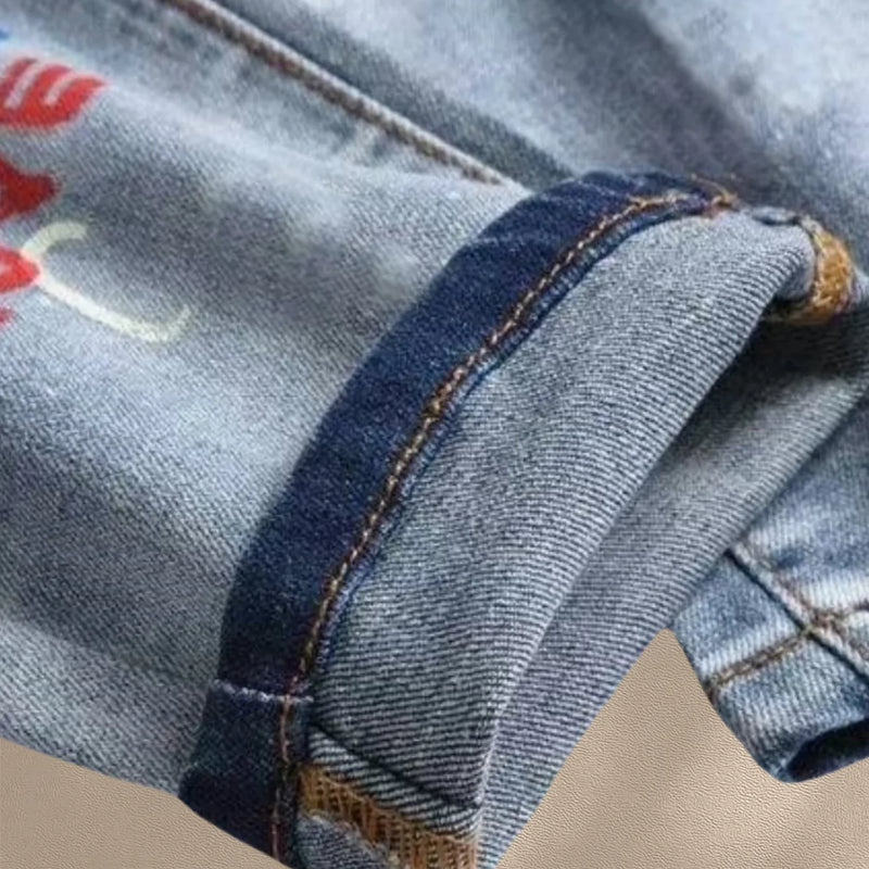 Fashionable Men's Jeans With Trendy Prints Highlighting | SAMAG