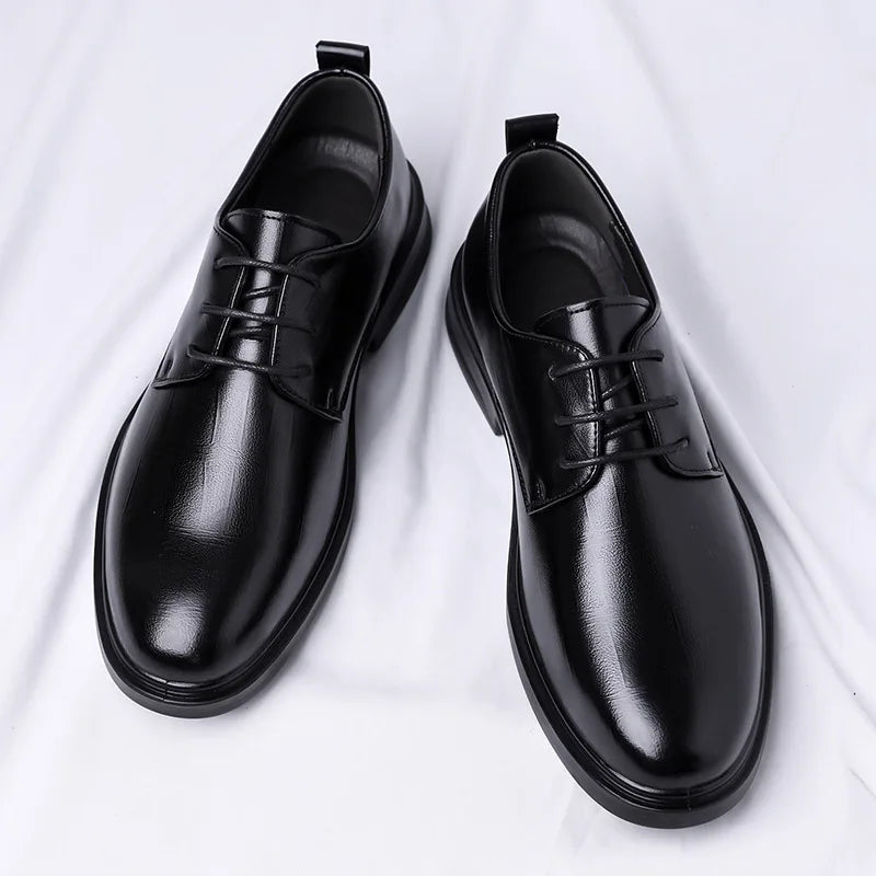 2026 Spring New Designer Dress Shoes for Men Black Fashion Casual Leather Shoes Male Soft Sole Business Wedding Shoe Man