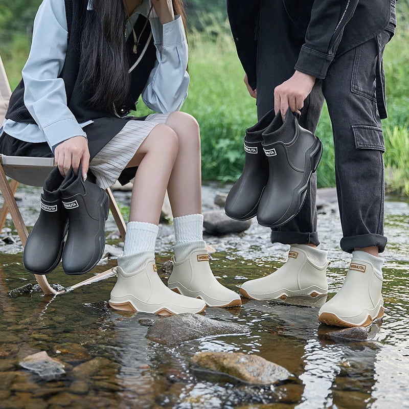 New Waterproof Men's Rain Shoes Winter Warm Plush Men Rain Boots Outdoor Non-slip Couple Rain Shoes Fashion Men's Work Boots