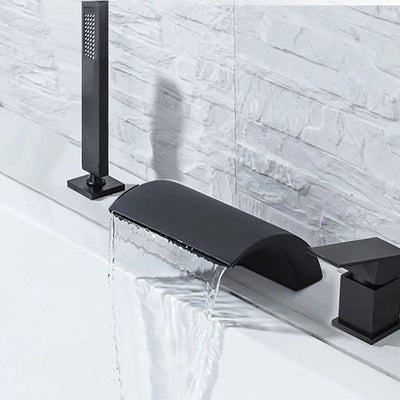 Waterfall split bath faucet Hot and cold Water flow | SAMAG