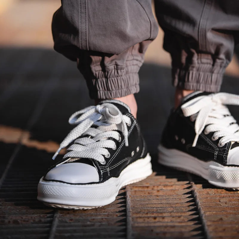 Maden Casual Low-top Dissolved Canvas Shoes for Men's Spring Autumn Street Outfits Sneakers Soft Sole Lace-up Skateboard Shoes