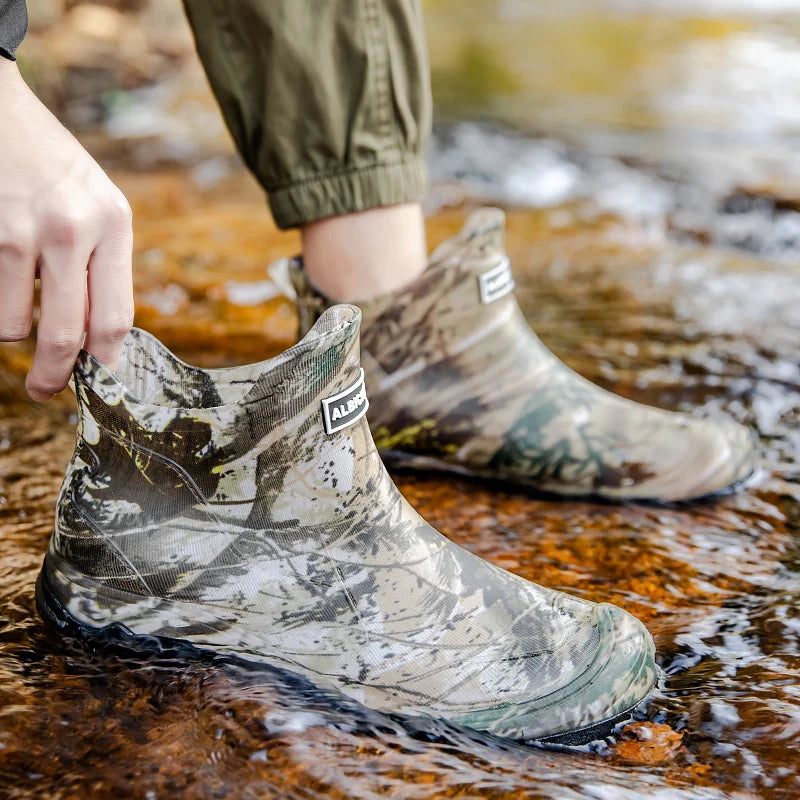 Men's Casual Anti-slip soft-sole rain boots Four Seasons Chef Kitchen Waterproof work shoes Outdoor Fishing Walking Water Shoes