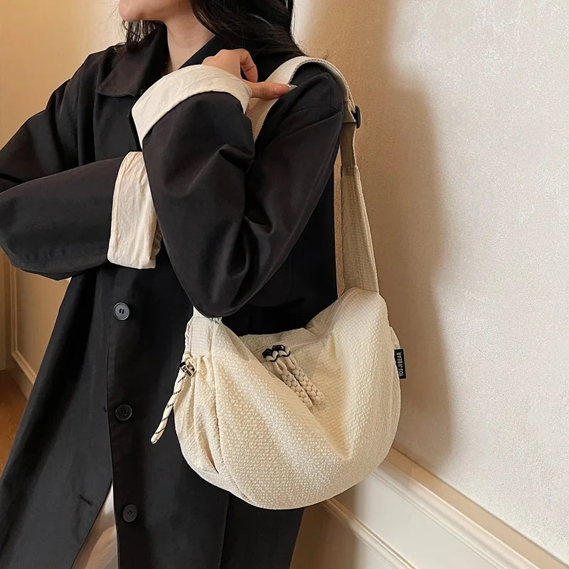 New Women Texture and Versatile Hobo Bags Large Capacity Crossbody Bags Fashion Casual Simple Storage Bags for College Students