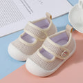 Baby Learning Walking Shoes, PU Non-Slip Soles, Soft Flat Shoes for Infants, Suitable for Indoor Parties and Gatherings.