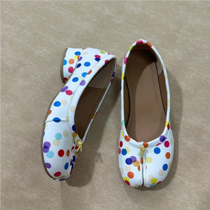 Spring Summer Microfiber Leather Split Toe Women Pumps Fashion Pleated Designer Low Heeled Tabi Soft Soles Loafers Casual Shoes