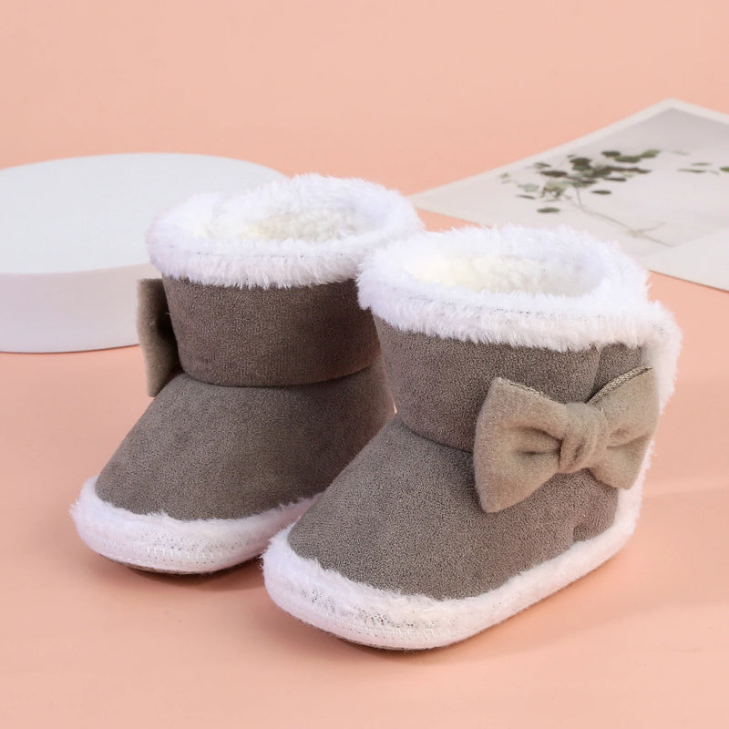 Baby Non-Slip Toddler Boots, Cute Bows, Soft Flat Shoes for Infants, Suitable for Indoor Holiday Parties and Gatherings.