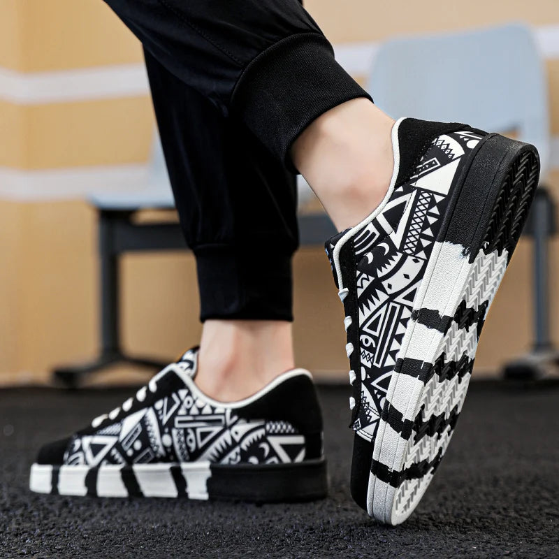 Summer Trendy Men's New Board Shoes Outdoor Non Slip Walking Men Sporty Shoe Canvas Pattern Casual Sneakers Male Zapatos