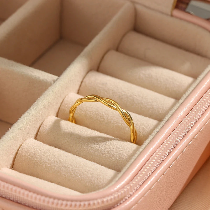 2022 New Super Minimalist Braided Twisted Thin Gold Rings For Lady Waterproof Stainless Steel 18K Gold Plated Girl's Ring