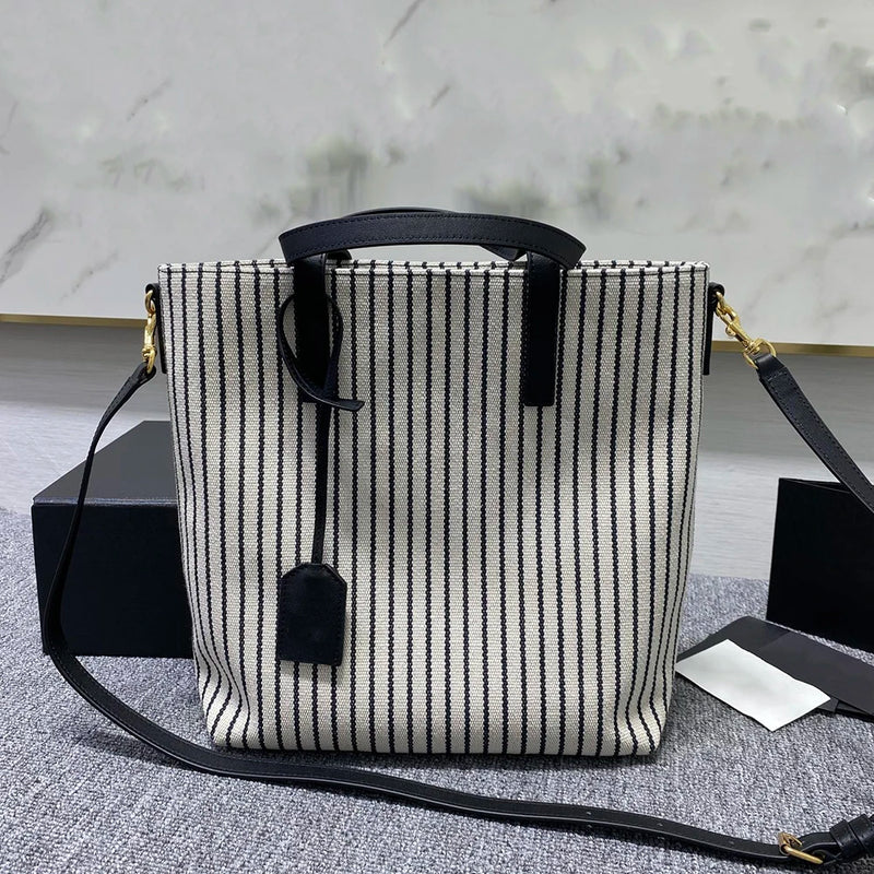 Handbag Texture Luxury Soft Leather Designer Large Capacity Tote Women Bag With Hanging Accessories Shoulder Bag