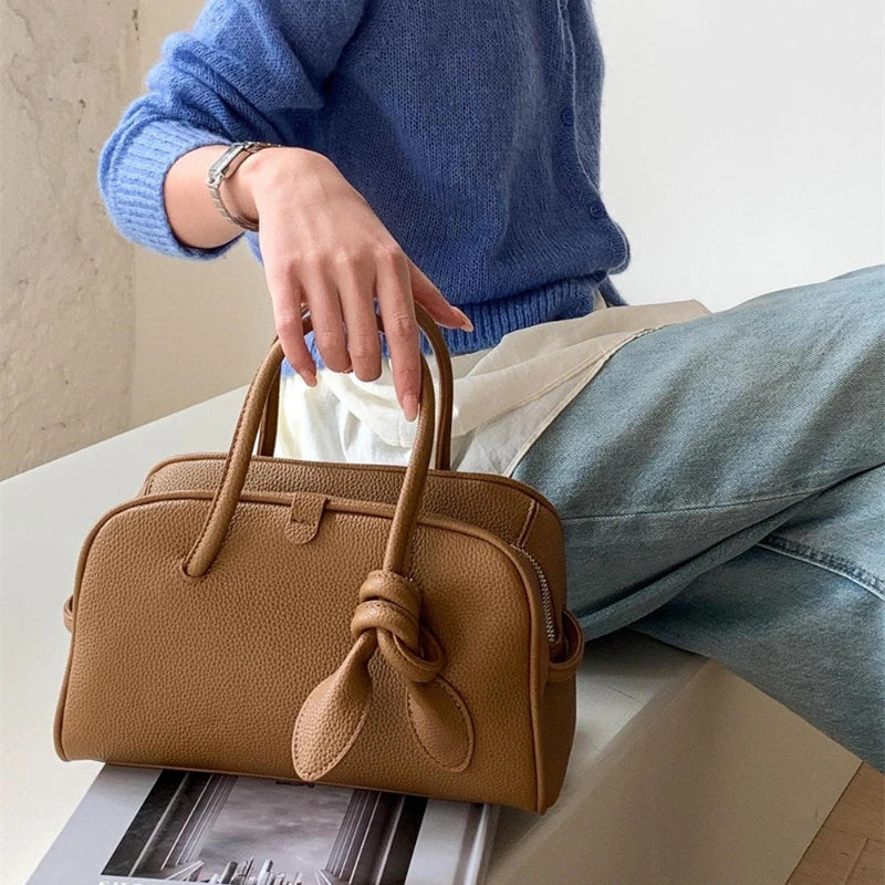 Boston Bag 2026 Women's Large Capacity Versatile Handbag Casual Minimalist Style Fashionable Handheld Bag New Trendy Fashion