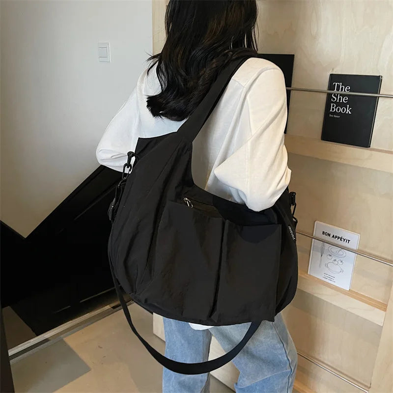 New Minimalist Hobo Bag Stylish and Large Capacity Single Shoulder Tote Bag Versatile and Lazy Hobos Bag
