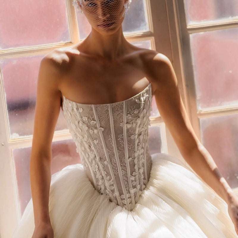 Elegant Strapless Sleeveless Wedding Dresses Illusion - View 2 | SAMAG