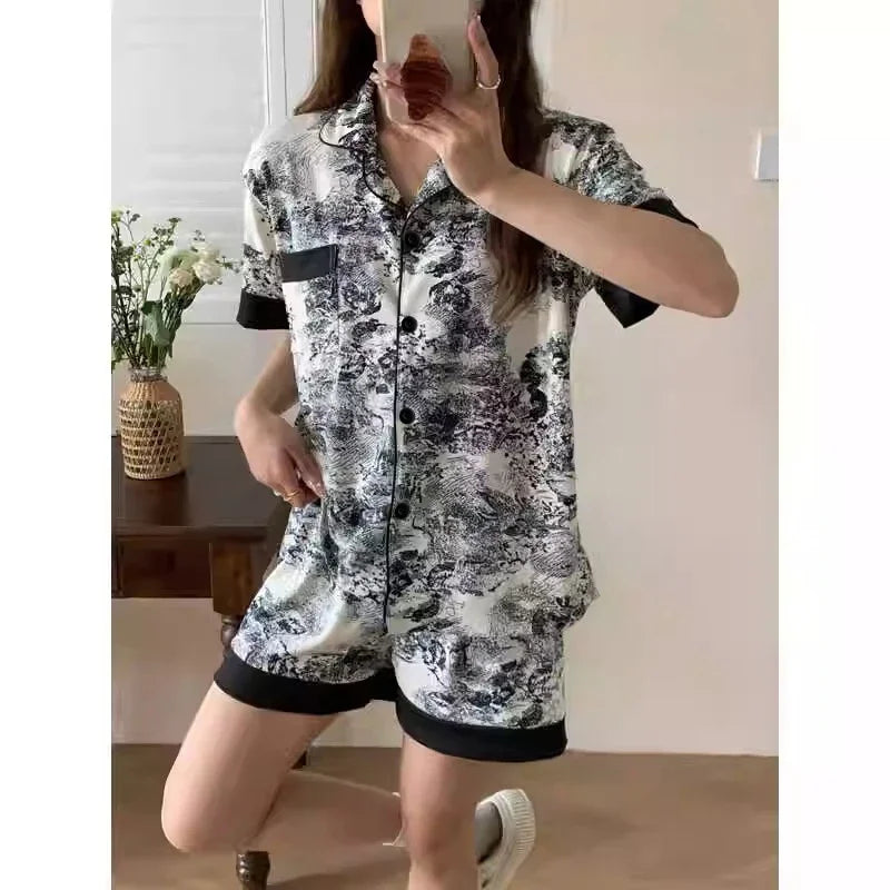 Chinese Elegant Ink and Wash Painting Women's Pajamas | SAMAG