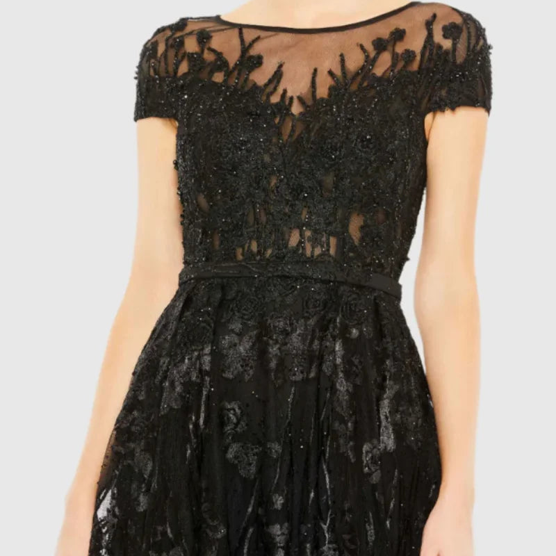 Customized Black Lace Appliques Prom Dress Long Sleeves | SAMAG