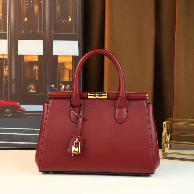 Cross-border trendy fashion clip handbag fashionable women versatile Boston bag with lock