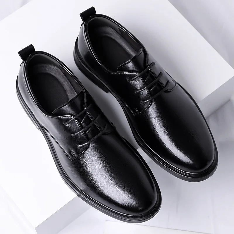 2026 Spring New Designer Dress Shoes for Men Black Fashion Casual Leather Shoes Male Soft Sole Business Wedding Shoe Man