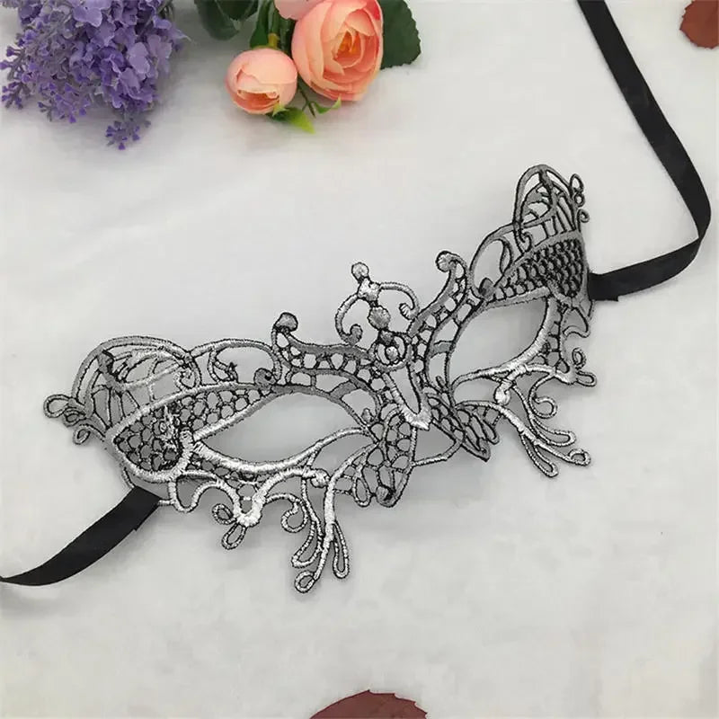Women's Sexy Half Face Animal Lace Party Mask for Halloween Masquerade Cosplay Party Supplies Ladies Anime Eye Masks Silver