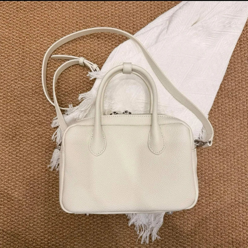 Fashionable and Sophisticated Boston Bag, Large Capacity and Versatile Commuter Handbag, Women's Single-shoulder Crossbody Bag