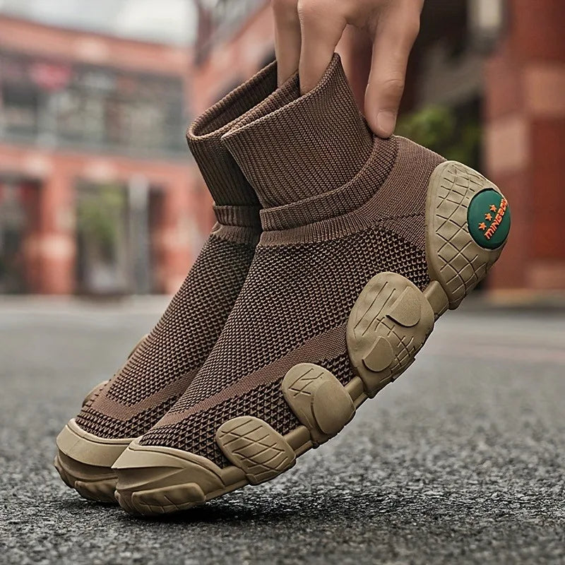 Summer Breathable Hollow Mesh Shoes, Casual Sports Shoes, Fashionable and Versatile Men's Shoes