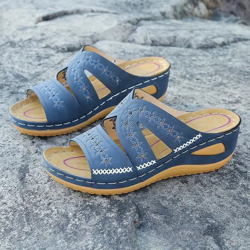2026 Women's Wedge Slippers Fashion Casual Sandals Summer Open Toe Beach Slippers for Women Non-Slip Platform Sandals Pig Size