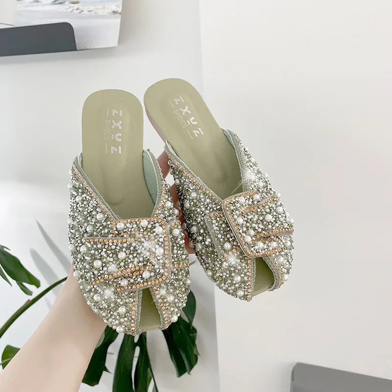 Luxury Fashion Pearl Decor Closed Toe Women's Slippers 2026 New Summer Round Toe Soft Sole Casual Women Shoes Claquette Femme