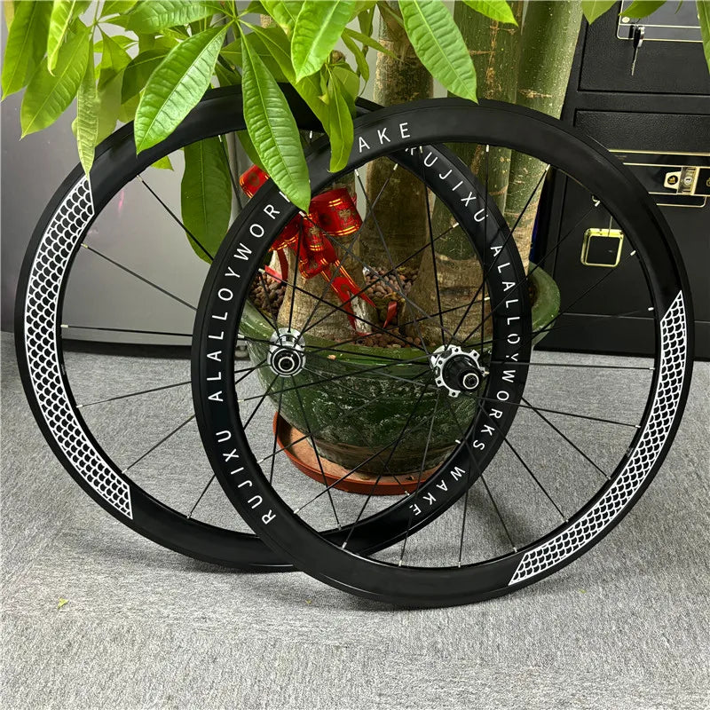 Road Bike Wheelset 700C 30/ 40/50mm Aluminum Alloy Clincher Rim Thru Axle Center Lock Disc Brake Road Wheelset