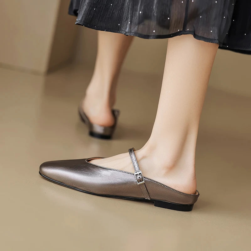 Genuine Leather Slippers Women Flat Heels Covered Toe Ladies Casual Mules Shoe Comfortable Summer Sandals