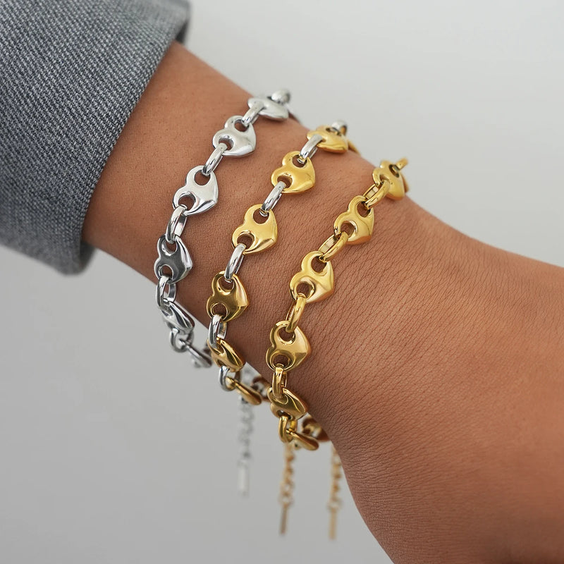 Minimalist Classic 18K Gold Color Plated Stainless Steel Two Tone Heart Button Bracelacelet Stackable - Visuel 2 | SAMAG