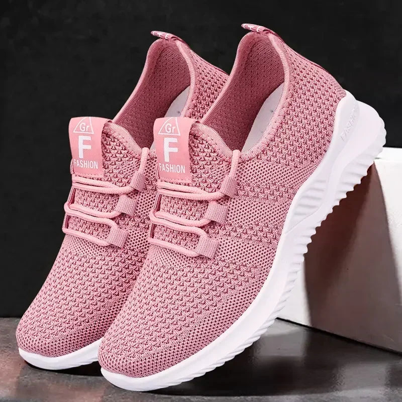 2026 Spring and Autumn Fashionable Solid Color Breathable Round Toe Sneakers Casual and Comfortable Thick-soled Women's Shoes