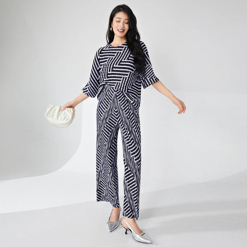 Miyake Fashion Women's Suit 2026 Summer High-end Striped Print Round Neck Loose T-shirt Straight Pants Two-piece Set