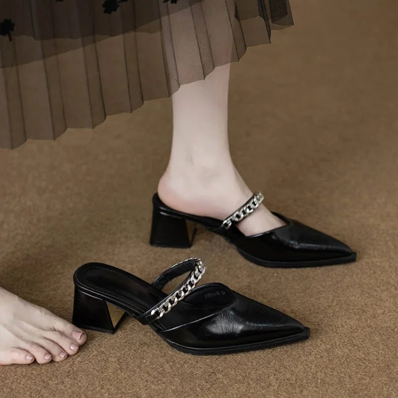 French Style Pointed Toe Chunky Heel V-Cut Mules with Chain Decor, Commute Versatile Comfortable Outdoor Wear Sandals for Women