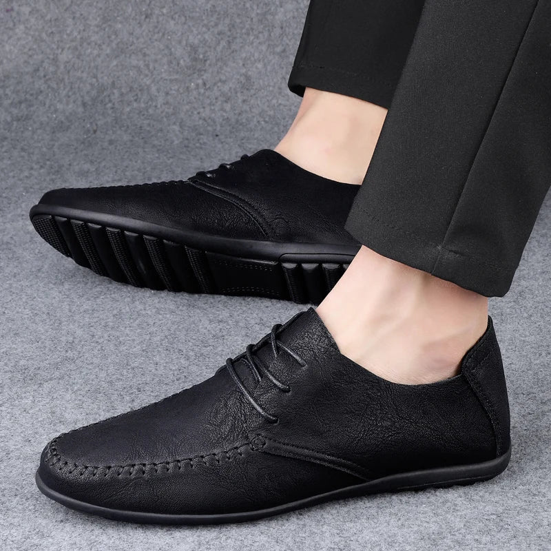 Men's leather shoes soft soles four seasons plus size casual leather shoes fashion trendy youth party Versatile driving shoes