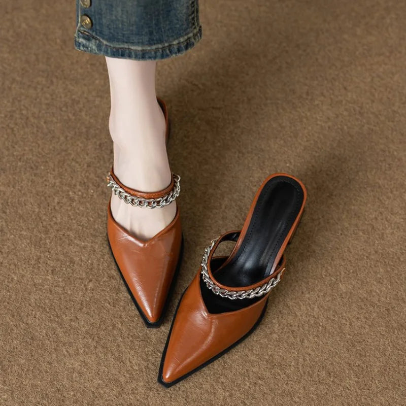 French Style Pointed Toe Chunky Heel V-Cut Mules with Chain Decor, Commute Versatile Comfortable Outdoor Wear Sandals for Women