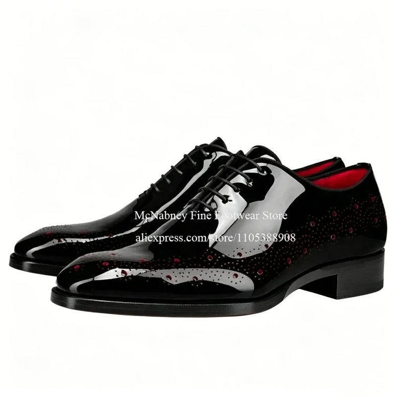 Luxury Gentleman Lace up Oxford Dress Shoes Black Patent Leather Brogue Red Dot Decor Formal Shoes Business Wedding Banquet Shoe