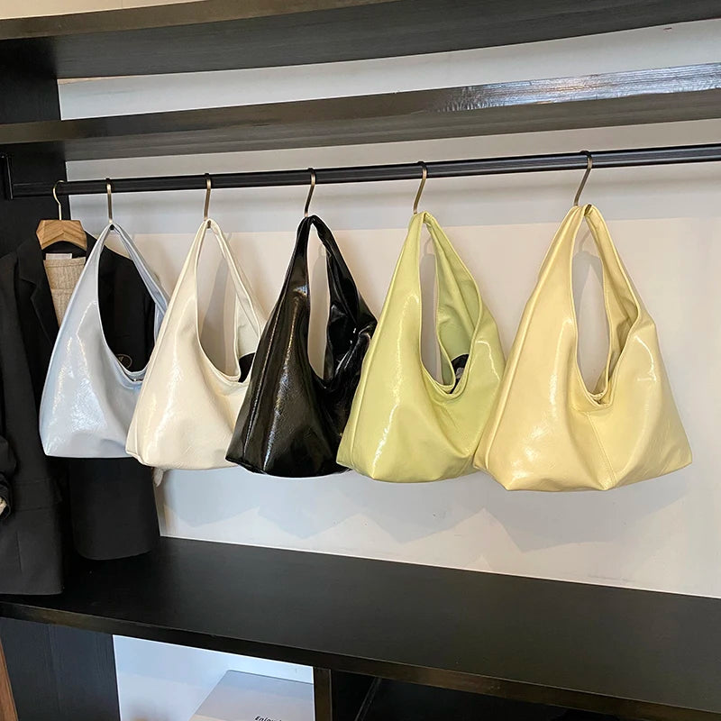 LEFTSIDE High-capacity Shoulder Bags for Women 2025 PU Leather Females Underarm Bag Lady Simple Hobo Bag Handbags and Purses