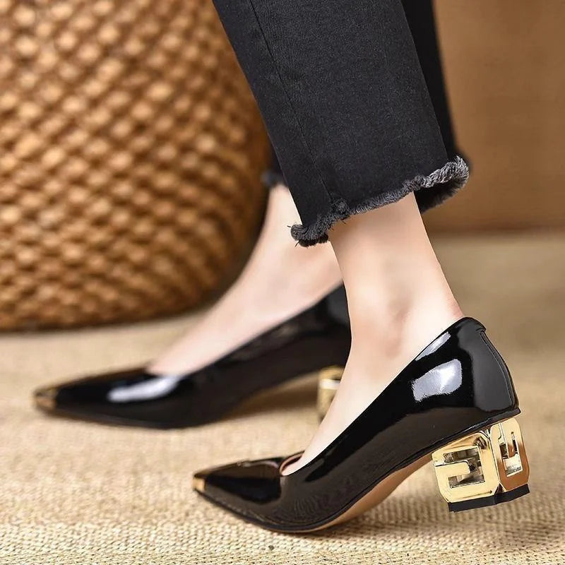 2025 Spring/Autumn New Women's French Retro Metal-Toe High Heels   - Commuter Chunky Heel Pumps,  Gold Buckle Decor  Work Shoes
