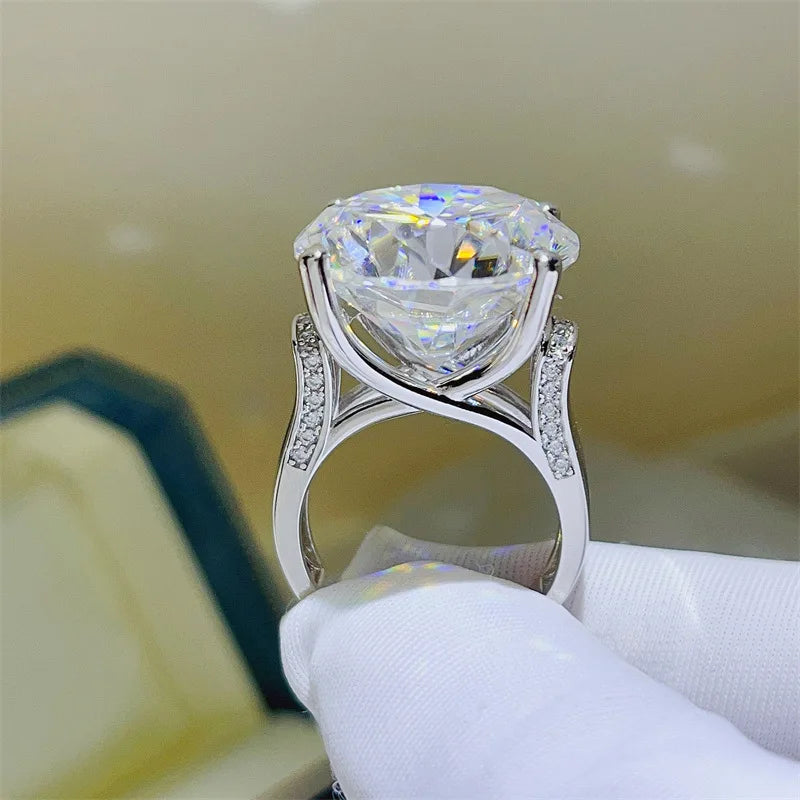 Fashion Moissanite PT950 Platinum 20 Carat Luxury Four - Claw Ring for Women, noble and gorgeous jewelry - Visuel 3 | SAMAG
