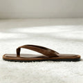 2026 Summer Brown Faux Suede Flip Flops Women Fashion Round Toe Clip Toe Flat Sandals Street Style Comfortable Women's Slippers