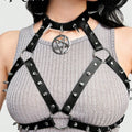 HERSHINE 1 piece women's black pointed nail pentagram hanging neck wrapped chest strap Y2K dark style Halloween accessory