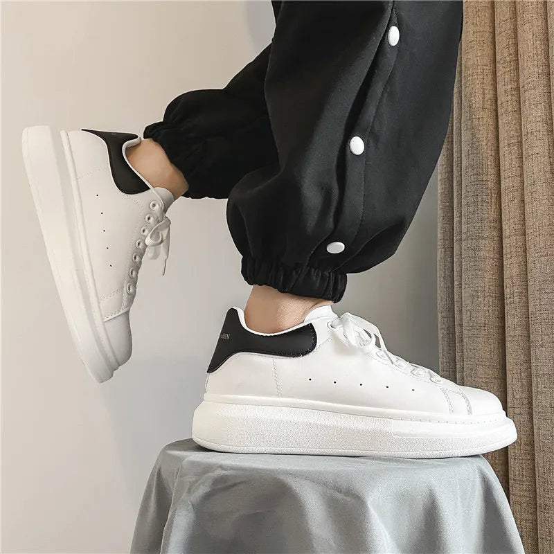 Men's breathable lightweight white shoes spring summer soft-sole comfort walking casual shoes fashion student sports baord shoes