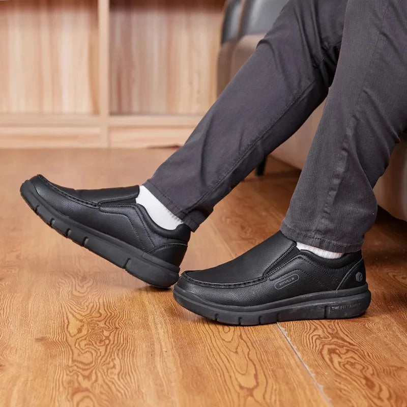 Fitville Men'S Slip-On Shoes Wide Width Leather Casual Shoes Lightweight For Swollen Feet With Arch Support Pain Relief