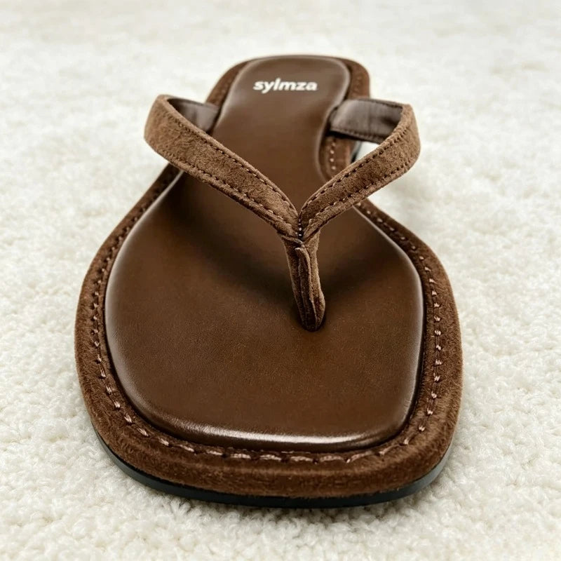 2026 Summer Brown Faux Suede Flip Flops Women Fashion Round Toe Clip Toe Flat Sandals Street Style Comfortable Women's Slippers