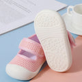 Baby Learning Walking Shoes, PU Non-Slip Soles, Soft Flat Shoes for Infants, Suitable for Indoor Parties and Gatherings.