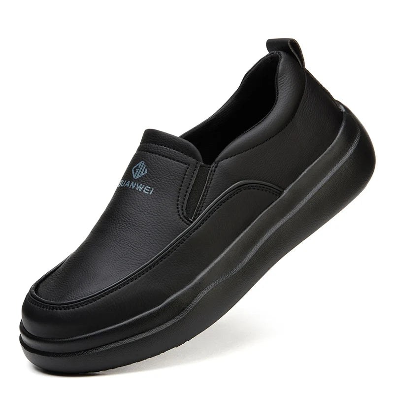 Anti-Skid Kitchen Work Shoes Non-slip Chef Slip-on Shoes Men Women Lightweight Black Restaurant Shoes Waterproof Leather Boots